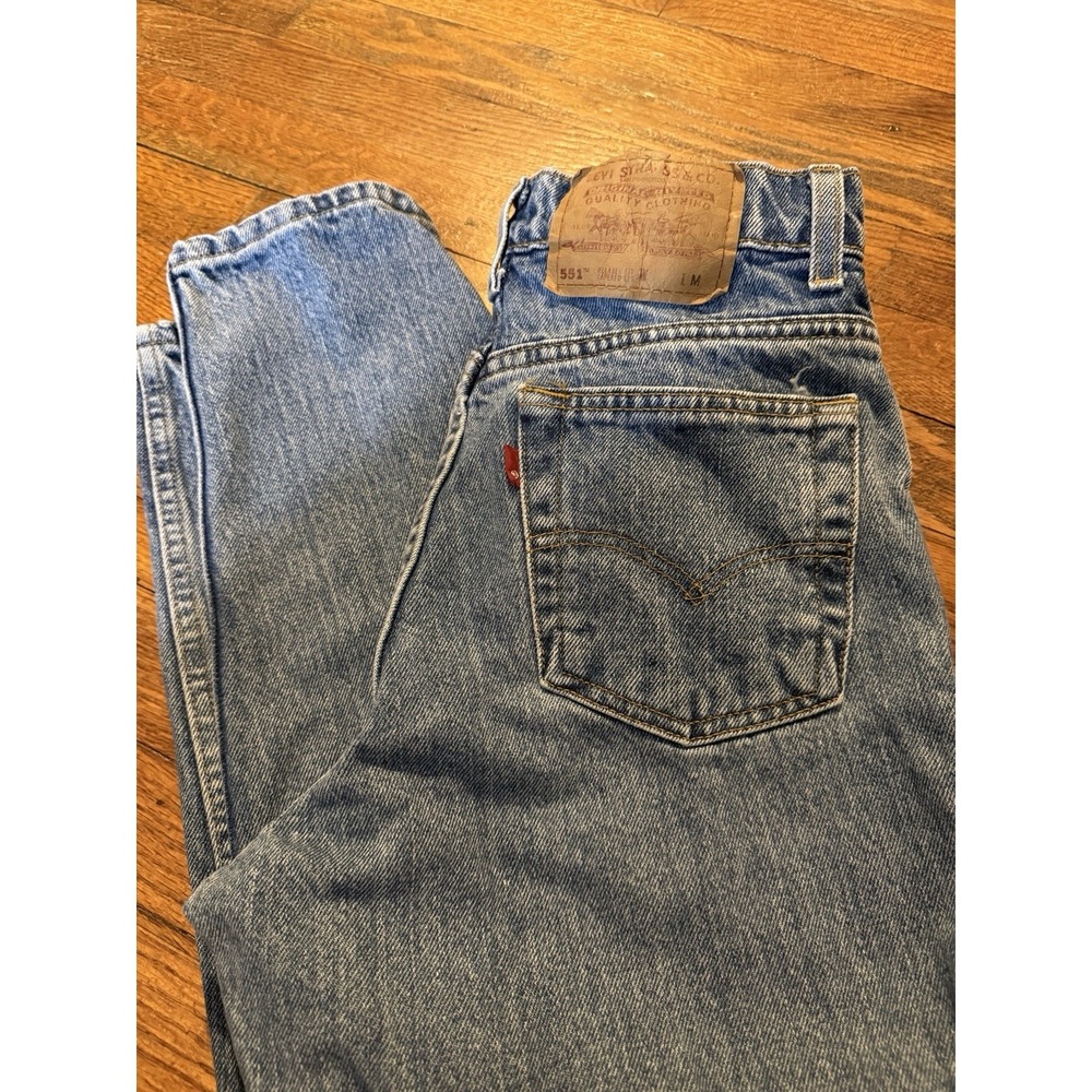 VTG Levi 90s 551 Medium Wash Relaxed Fit Tapered Leg Denim Jeans Women 8 USA